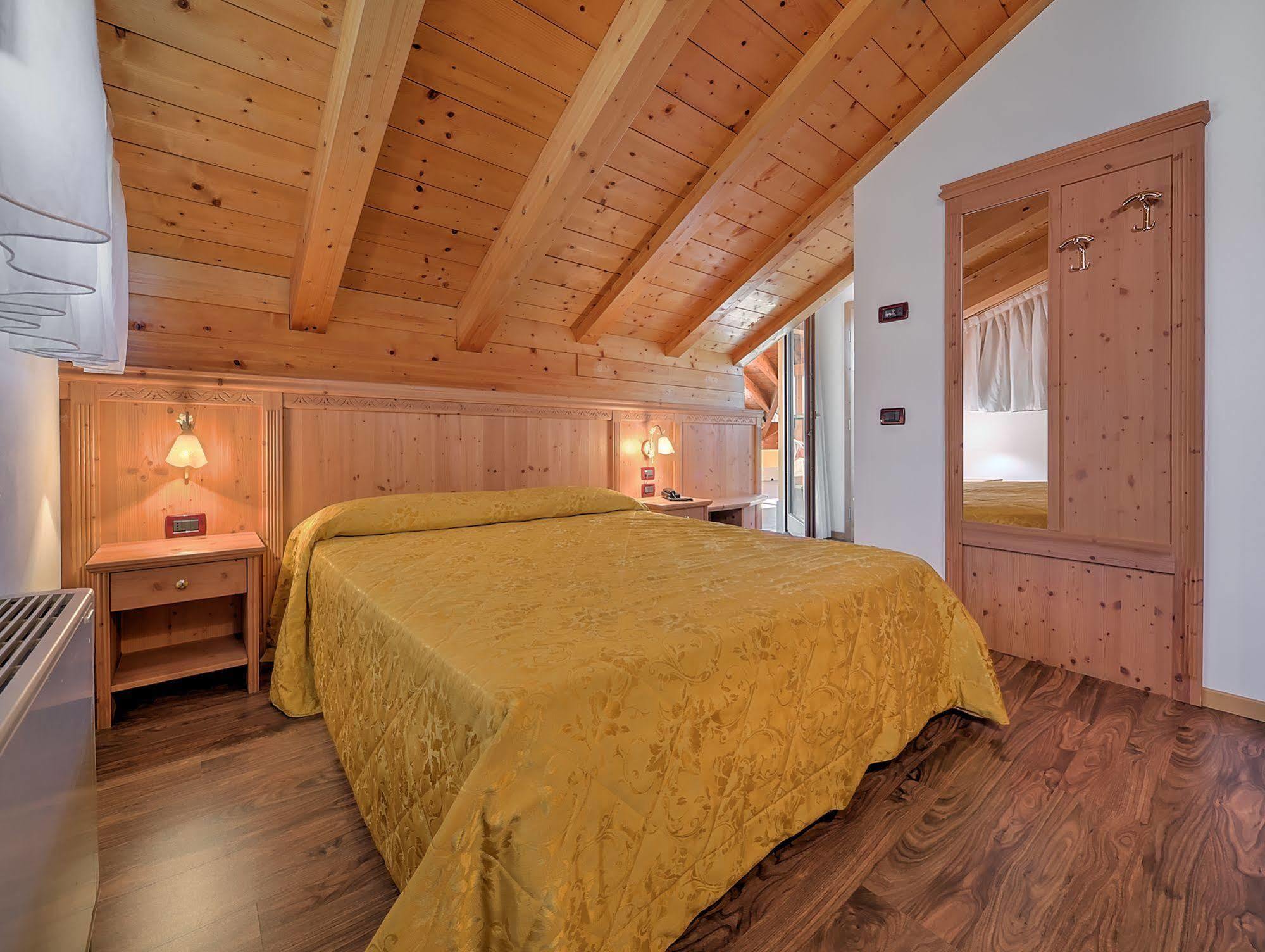 Hotel Garni La Vigna - Adult Friendly Сан-Мікеле-алл'Адідже Екстер'єр фото